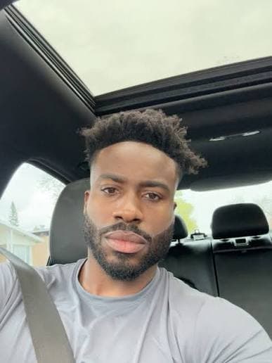 Alex Mario portrait